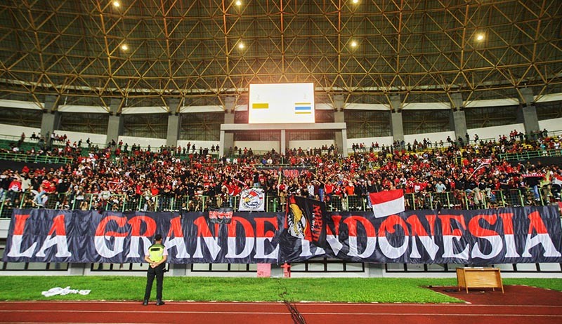 Dukungan Suporter Timnas Indonesia Bergemuruh di Stadion Patriot Candrabhaga - Bagian 2