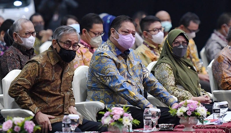 OJK Gelar Pertemuan Pimpinan Sektor Jasa Keuangan dan Luncurkan 54 Mobil SiMolek - Bagian 3