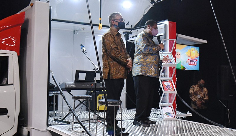 OJK Gelar Pertemuan Pimpinan Sektor Jasa Keuangan dan Luncurkan 54 Mobil SiMolek - Bagian 5