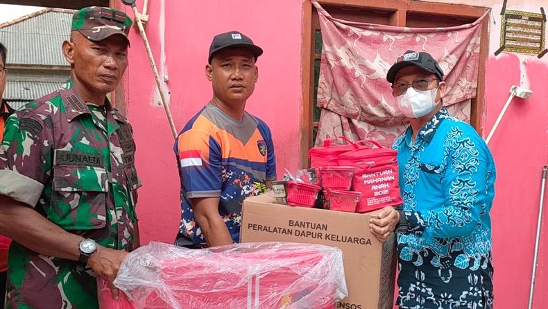 Bupati Bangka Tengah Salurkan Bantuan ke Warga Terdampak Bencana Puting Beliung