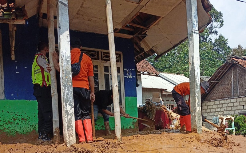 8 Rumah Warga Bogor Terdampak TPT Longsor gegara Saluran Irigasi Tersumbat