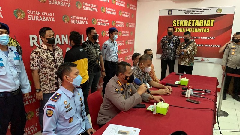 Halangi Penangkapan Tersangka Pencabulan Mas Bechi, 5 Pengikut KH Mukhtar Ditahan 