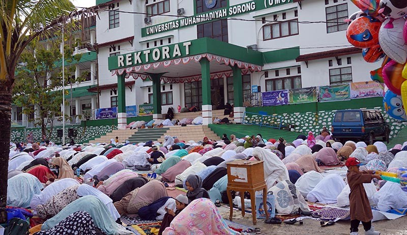 Umat Muslim Kota Sorong Laksanakan Salat Idul Adha Pagi Ini - Bagian 2