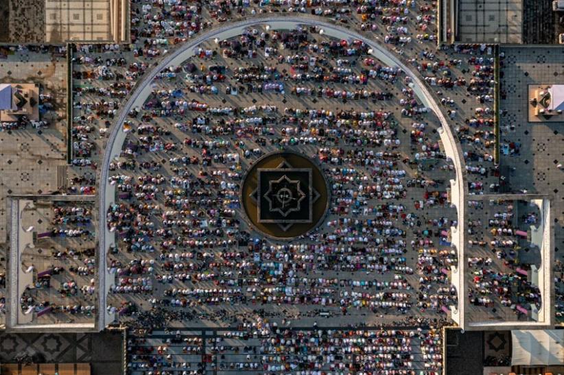  Berkapasitas 20 Ribu, Masjid Agung Jawa Tengah Dipenuhi Jamaah Salat Idul Adha - Bagian 1