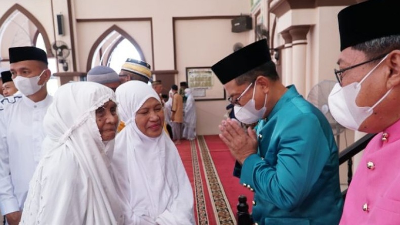 Bupati Gorontalo Utara Sebut Berkurban Wujudkan Solidaritas Lahirkan Kepekaan Sosial