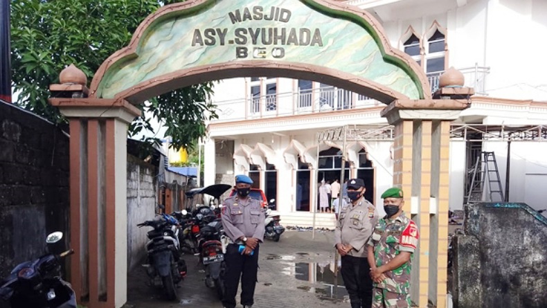 Polisi Kawal Salat Idul Adha di Masjid Kepulauan Talaud