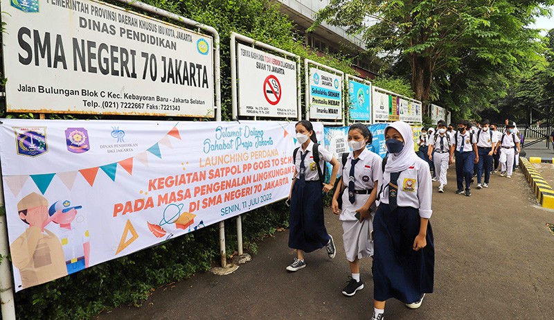 Melihat Semangat Pelajar pada Hari Pertama Masuk Sekolah - Bagian 2