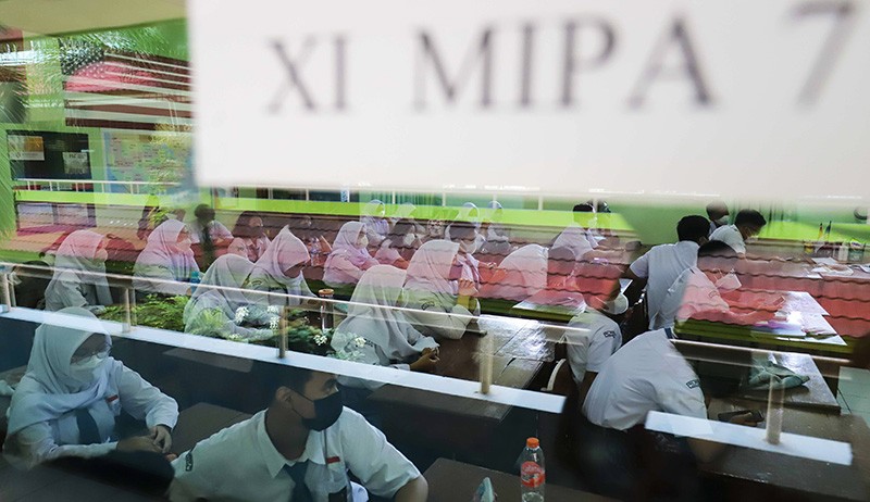 Melihat Semangat Pelajar pada Hari Pertama Masuk Sekolah - Bagian 3