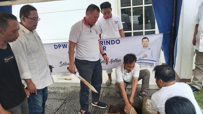 Peduli Sesama, Perindo Jatim Gelar Penyembelihan Hewan Kurban di Surabaya 