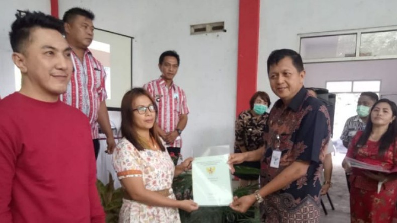 title Mantap, 1.300 Sertifikat Diserahkan kepada Warga Wioi Raya Mantap, 1.300 Sertifikat Diserahkan kepada Warga Wioi Raya