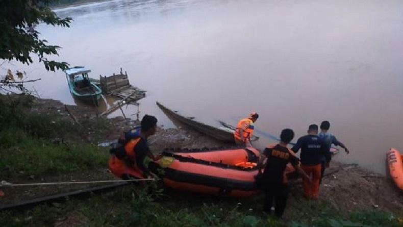 Perahu Bocor, Remaja 16 Tahun Hilang Tenggelam di Sungai Batanghari