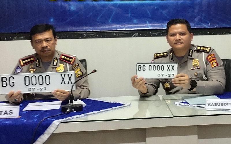 Polisi Mulai Cetak Pelat Putih, Warga Dilarang Mengubah TNKB Lama yang Masih Berlaku 