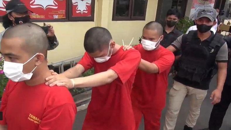 Edarkan Ganja Lewat Medsos, 3 Orang di Tegal Ditangkap Polisi