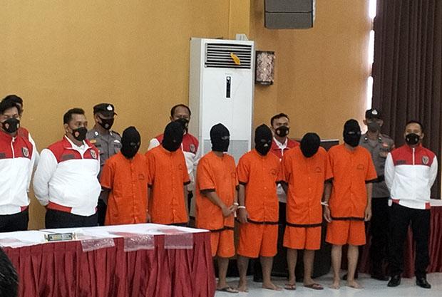 title Kejati Akan Maksimalkan Tuntutan Denda ke Pelaku Kejahatan Siber Pornografi Kejati Akan Maksimalkan Tuntutan Denda ke Pelaku Kejahatan Siber Pornografi