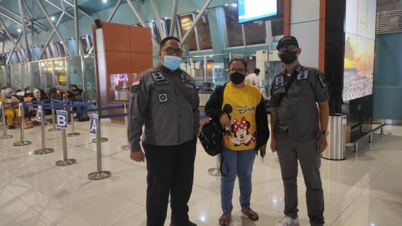 Tinggal Tanpa Dokumen Resmi, WNA Filipina Dideportasi dari Sikka NTT