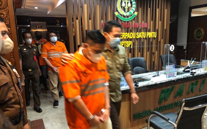 Kejati Jatim Tahan 4 Tersangka Korupsi Bank Daerah Rp5,4 Miliar, Ini Modus Pelaku