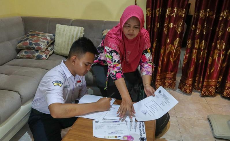 Cerita Haru Siswa Yatim/Piatu akibat Covid-19 Diterima di Sekolah Favorit Jateng