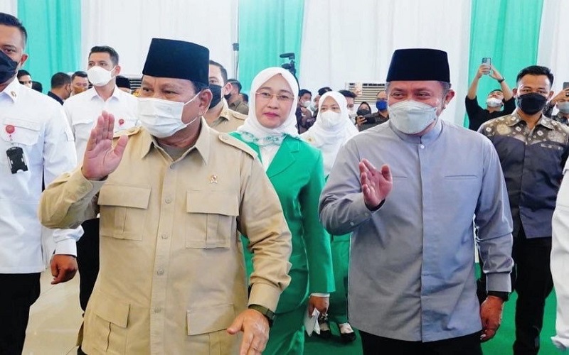 Prajurit TNI Dekat dengan Kiai, Menhan Prabowo Berikan Penjelasan 