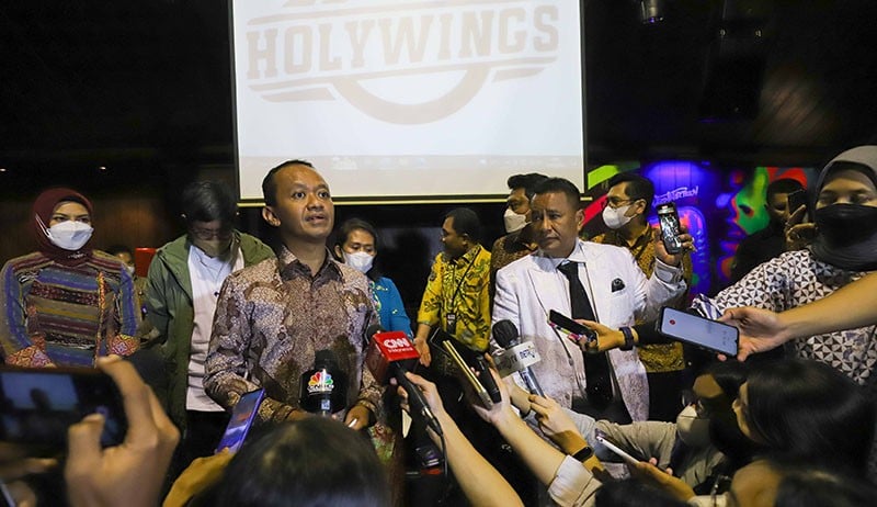Menteri Bahlil Lahadalia Cek Masalah Perizinan Holywings - Bagian 1