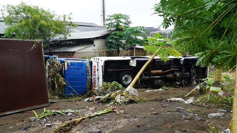 title Begini Kondisi 8 Kecamatan di Garut Pascaditerjang Banjir Bandang pada Jumat Malam Begini Kondisi 8 Kecamatan di Garut Pascaditerjang Banjir Bandang pada Jumat Malam