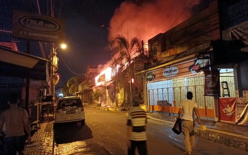 Kebakaran Hebat di Yogyakarta, Ruko Kelontong Ludes