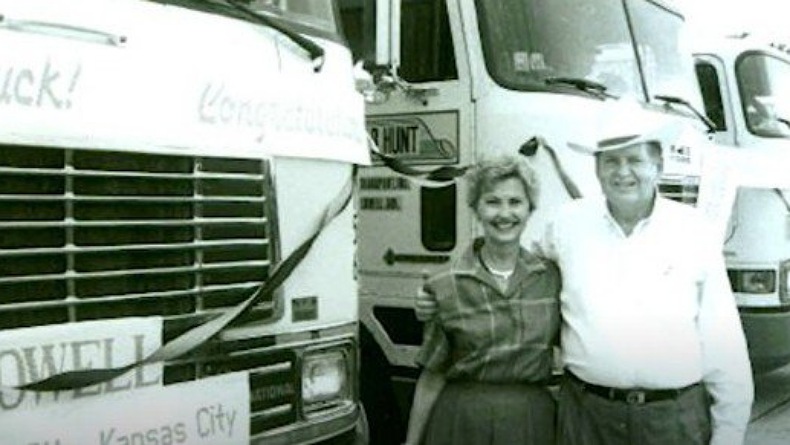 Perempuan Ini Sukses Bangun Perusahaan Transportasi Terbesar di AS, Awalnya Hanya Bantu Suami