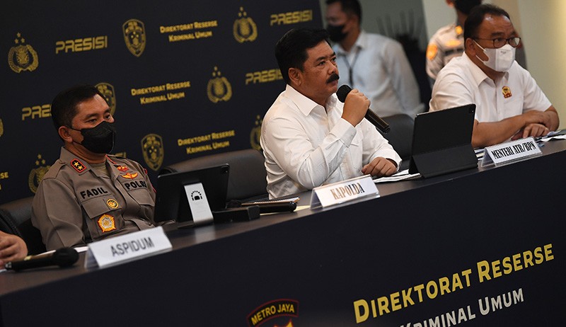 Polda Metro Jaya Tangkap 13 Pegawai BPN Tersangka Kasus Mafia Tanah - Bagian 3