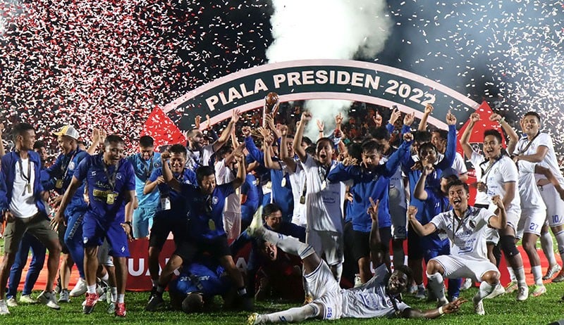 Selebrasi Pemain Arema FC Juara Piala Presiden 2022