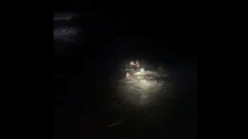 KM Cahaya Arafah Tenggelam di Tanjung Tokaka, Penumpang Terombang-ambing di Laut Gelap