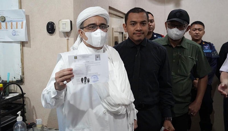 Momen Habib Rizieq Bebas Bersyarat, Keluar dari Rutan Bareskrim Polri - Bagian 1