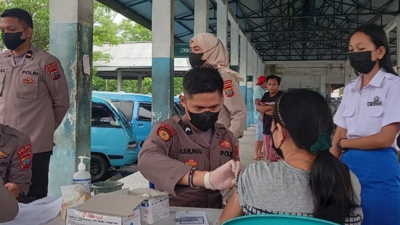 Tim Jaring Pelaku Perjalanan Darat di Sulut Belum Divaksinasi Covid-19