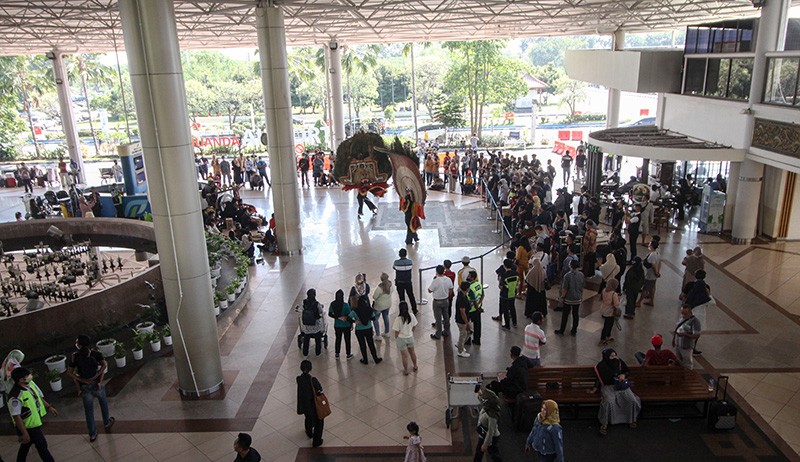 Penampilan Reog Ponorogo Hibur Penumpang Bandara Juanda Surabaya - Bagian 3