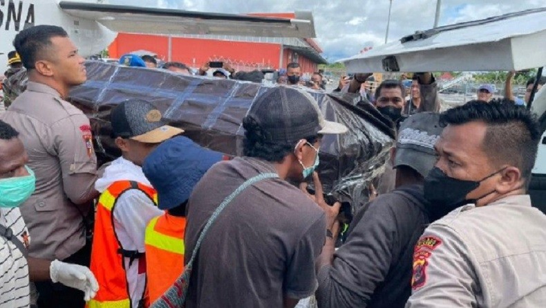 Ditemukan di Sekitar Tanjakan Aduh Mama Papua, Jasad Korban KKB Dibawa ke Timika