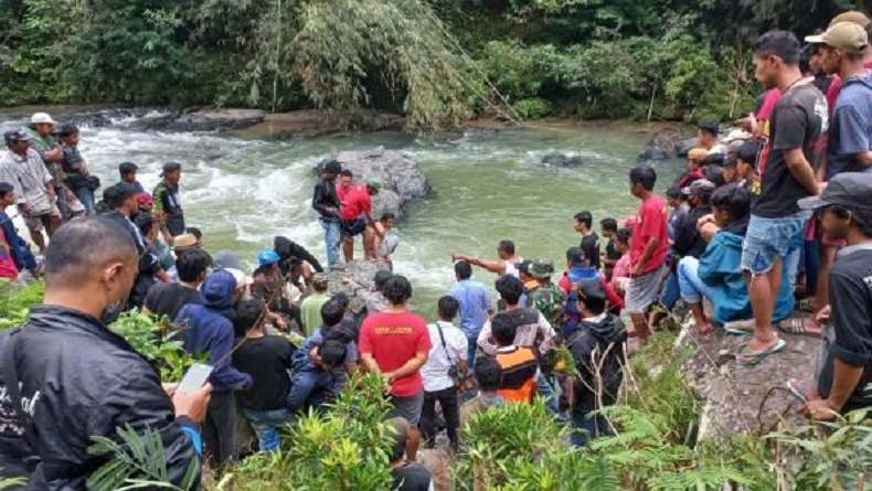 Lagi Penelitian Pembuatan Turbin, Mahasiswa UKI Toraja Hilang Tenggelam di Sungai Rea