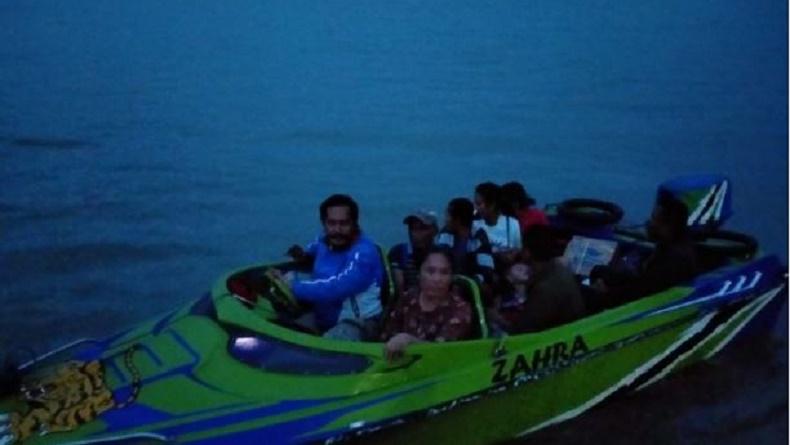 Sempat Kejar-kejaran, Polairud Gagalkan Pengiriman 13 Pekerja Migran Ilegal ke Malaysia