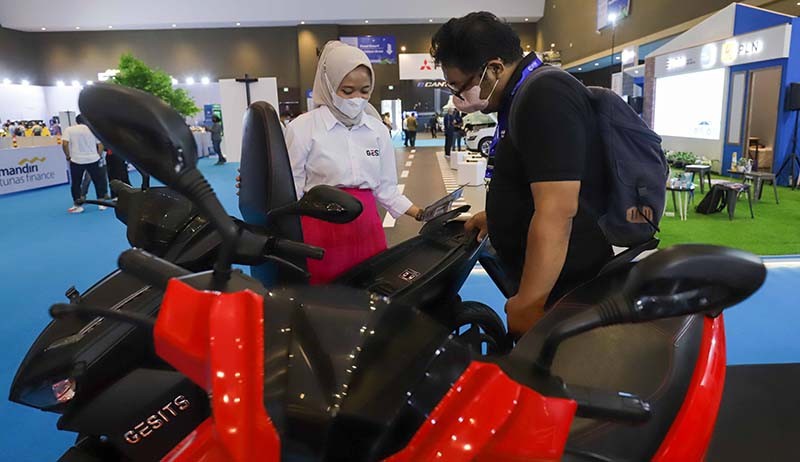 Deretan Kendaraan Listrik Dipajang pada Pameran PEVS 2022 - Bagian 5