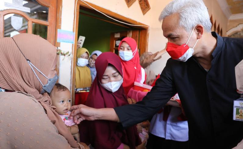 Ganjar Berburu Balita dan Ibu Hamil Risiko Tinggi di Brebes demi Turunkan Stunting