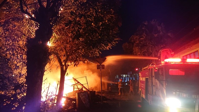 Rumah, Bengkel, dan 6 Sepeda Motor di Baros Sukabumi Ludes Terbakar