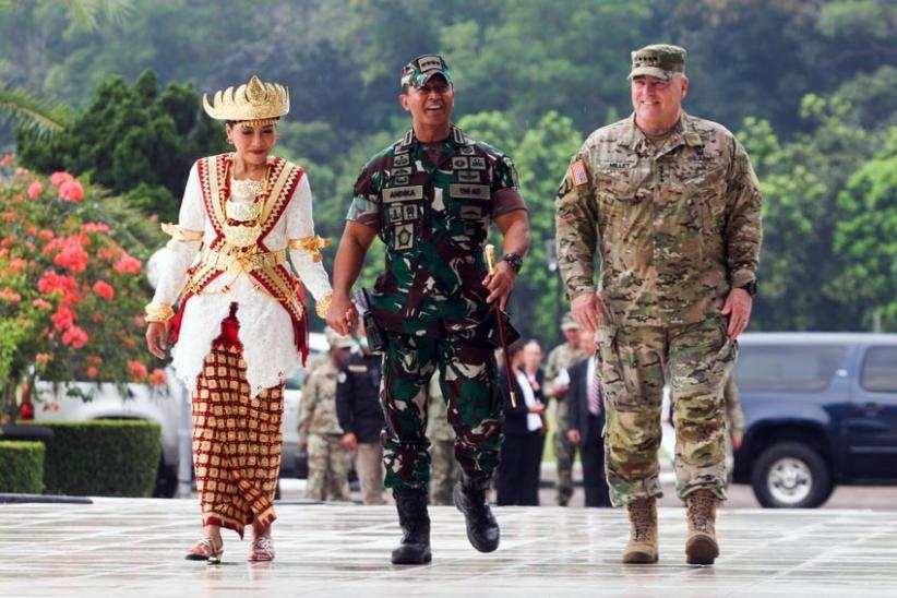 Panglima TNI Terima Kunjungan Kehormatan Kepala Staf Gabungan AS Jenderal Mark Milley  - Bagian 10