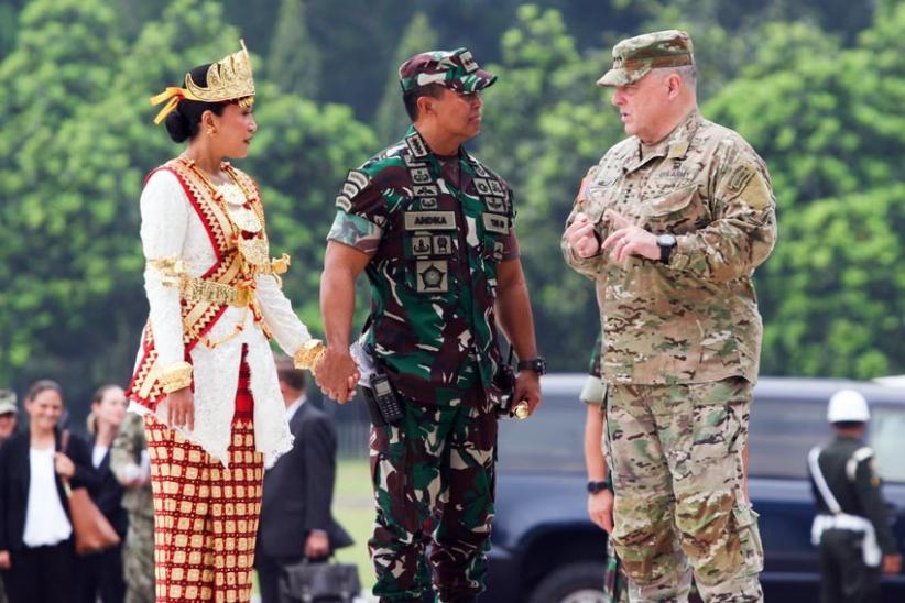 Panglima TNI Terima Kunjungan Kehormatan Kepala Staf Gabungan AS Jenderal Mark Milley  - Bagian 7