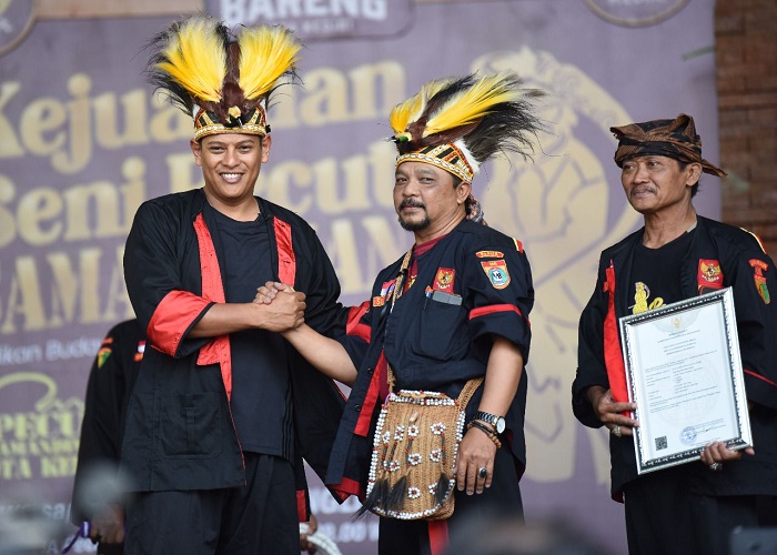 title Jadi HAKI Kota Kediri, Wali Kota: Jangan Sampai Pecut Samandiman Diakuisisi Negara Lain Jadi HAKI Kota Kediri, Wali Kota: Jangan Sampai Pecut Samandiman Diakuisisi Negara Lain