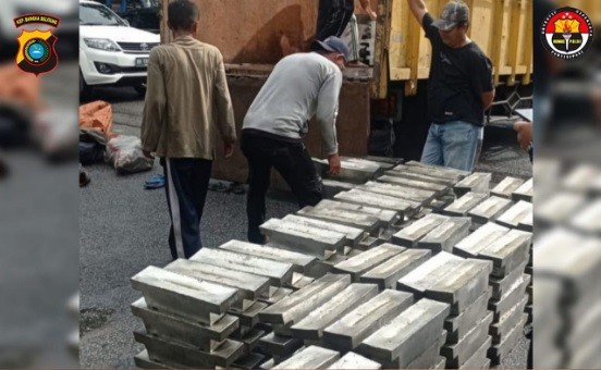 Polda Babel Temukan 8,8 Ton Balok Timah di Bangka Tengah, Pemilik Gudang Diamankan 