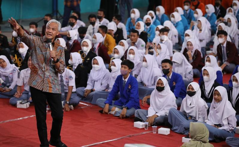  Ganjar Gembleng Pelajar di Banjarnegara jadi Agen Tanggap Bencana
