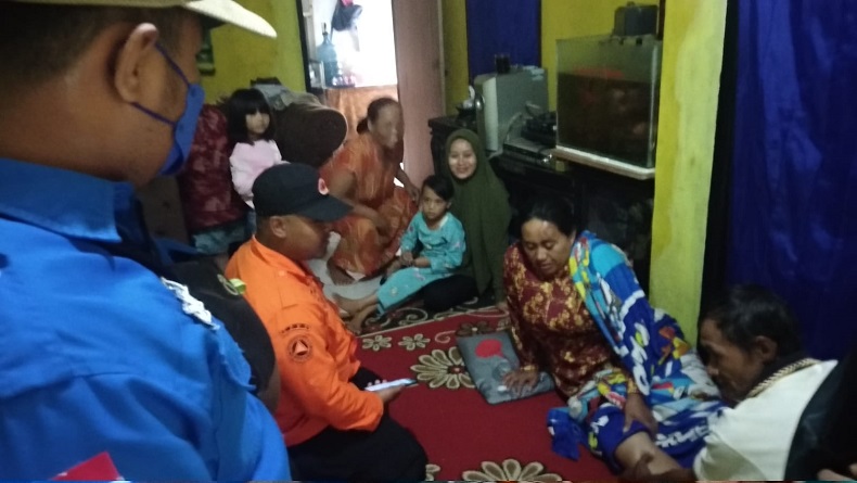 Jembatan Bambu di Parungkuda Sukabumi Ambruk, 6 Warga Terperosok dan Terluka saat Melintas