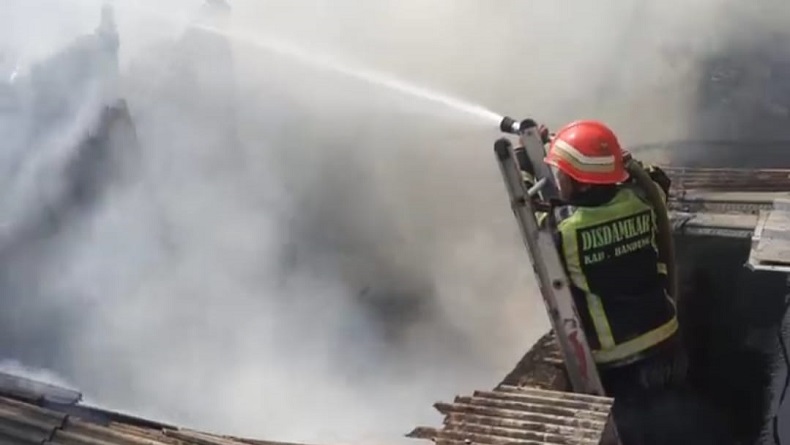 Tabung Gas 3 Kg Meledak, 9 Unit Kamar Kontrakan di Katapang Bandung Ludes Terbakar
