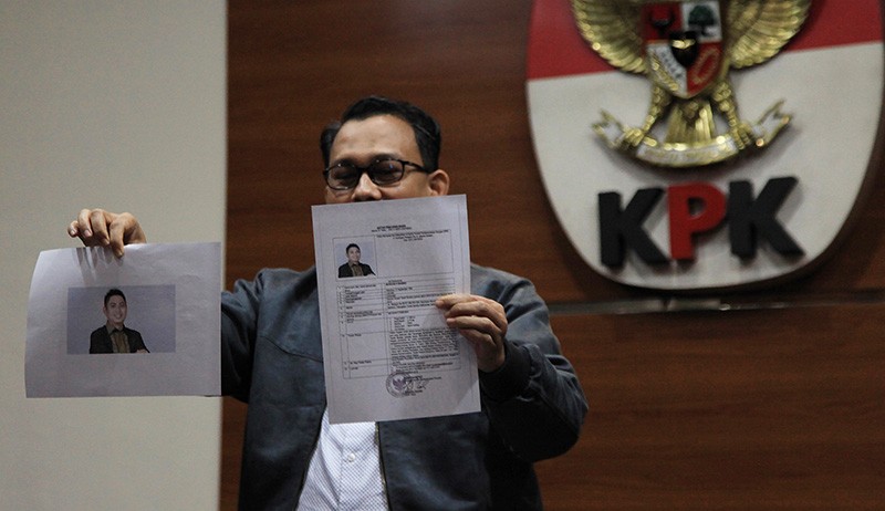 Mardani H Maming Masuk DPO, KPK Sebar Foto-fotonya - Bagian 2