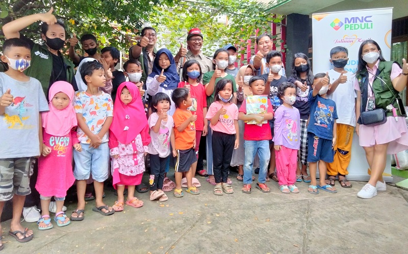 Rayakan Hari Anak Nasional, MNC Peduli dan Gerakan Satu Rumah Satu Pendongeng Hibur Anak-Anak di Depok