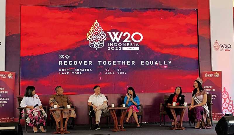 Forum Pariwisata dan Ekonomi Kreatif Perempuan oleh KADIN Indonesia dalam Kolaborasi W20 - Bagian 2