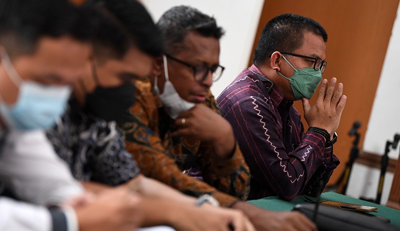 Hakim PN Jaksel Tolak Permohonan Praperadilan Mardani H Maming - Bagian 3