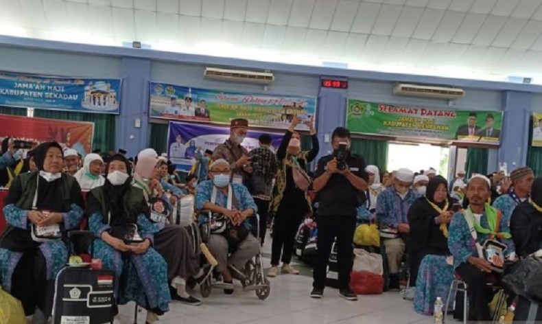 442 Jemaah Haji Tiba di Pontianak, Wagub Kalbar Doakan Jadi Haji Mabrur